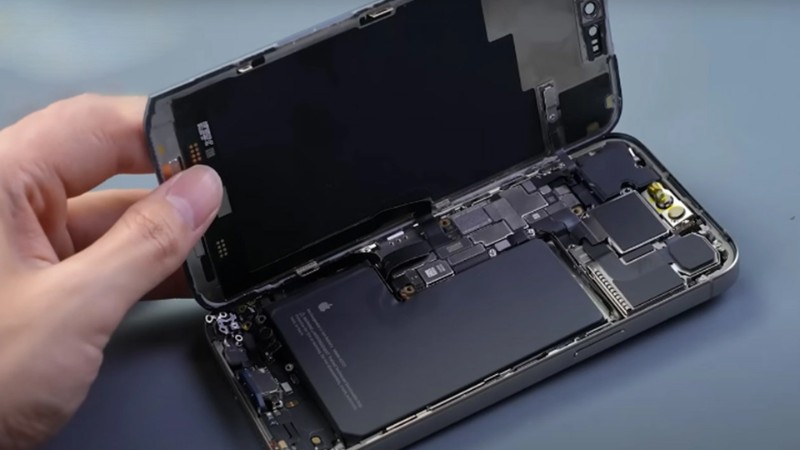 Bang-Gia-Thay-Pin-Iphone-Moi-Nhat-2025-Va-Nhung-Luu-Y-Can-Biet-8