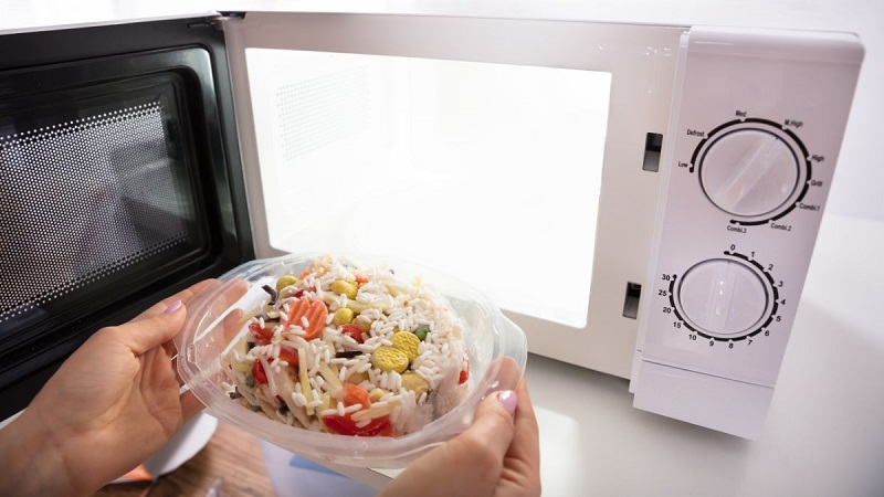 Cách Dùng Lò Vi Sóng Đúng Cách, An Toàn Và Hiệu Quả Cach-Dung-Lo-Vi-Song-3