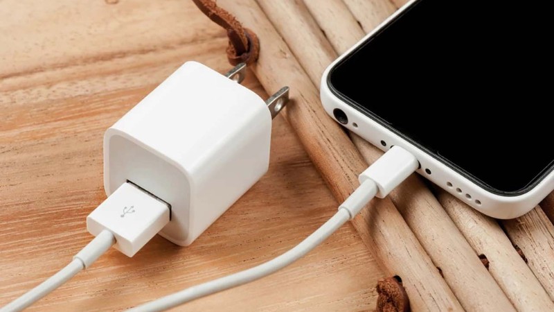 Cach-Sac-Pin-Iphone-Dung-Cach-De-Pin-Ben-Lau-It-Chai-2