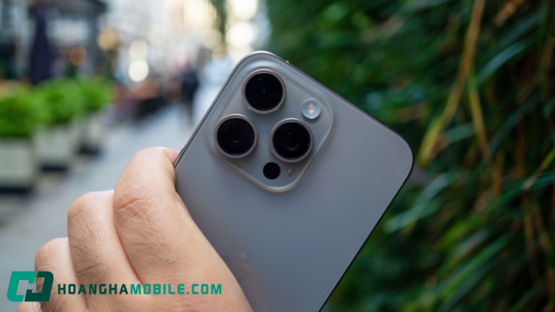 iPhone-15-Pro-Max-cu-3