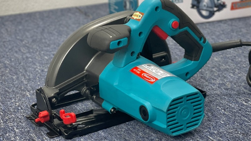 may-cua-go-cam-tay-4