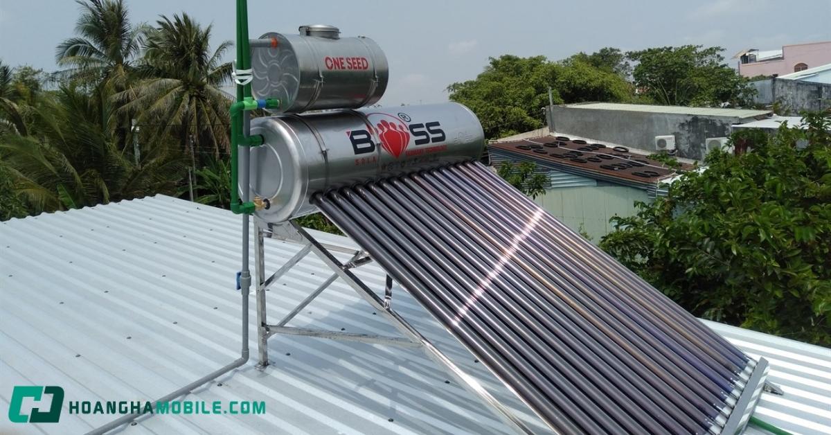 may-nuoc-nong-nang-luong-mat-troi-nao-tot