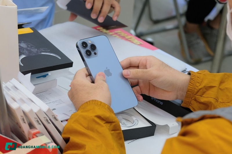 Mua-Dien-Thoai-Iphone-11