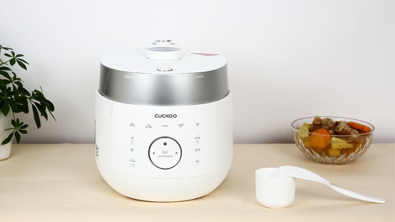 Noi-Com-Dien-Cuckoo-Gia-Bao-Nhieu-1