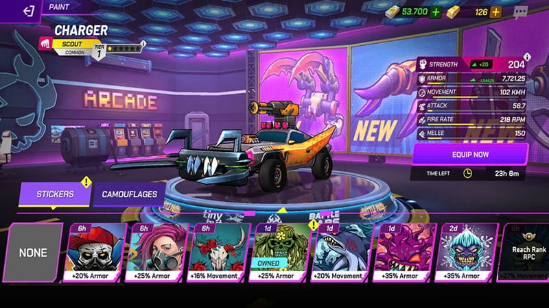 Review Battle Car mở ra một trải nghiệm khá mới mẻ trên nền tảng di động, nơi người chơi được hòa mình vào những màn đua xe tốc độ cao kết hợp yếu tố bắn súng đầy kịch tính. Trò chơi được phát triển bởi Tiny Bites, một studio đến từ Chile và chính thức phát hành vào tháng 5 năm 2024. Sau chưa đầy một năm ra mắt, Battle Car đã cán mốc hơn 7 triệu lượt tải cùng điểm đánh giá rất ấn tượng trên Google Play và App Store. Cùng tìm hiểu chi tiết hơn về trò chơi này nhé. Thông tin chung về trò chơi Battle Car Battle Car là một tựa game di động thuộc thể loại đua xe kết hợp bắn súng, tập trung vào các trận chiến tốc độ cao giữa những chiếc xe được trang bị vũ khí. Trò chơi do Tiny Bites, một studio đến từ Chile, phát triển và chính thức phát hành trên hai nền tảng Android và iOS vào tháng 5 năm 2024. Ngay từ khi ra mắt, Battle Car đã hướng tới trải nghiệm PvP thời gian thực, nơi người chơi đối đầu trực tiếp với nhau trong các bản đồ nhỏ gọn, nhịp độ nhanh và đầy tính cạnh tranh. Về cơ bản, người chơi sẽ điều khiển xe, di chuyển linh hoạt trên bản đồ và sử dụng các loại vũ khí để hạ gục đối thủ. Mỗi chiếc xe có thể được nâng cấp, tùy chỉnh trang bị sao cho phù hợp với lối chơi cá nhân, từ thiên về tốc độ, phòng thủ cho tới tấn công trực diện. Ngoài ra, trò chơi còn cung cấp nhiều chế độ khác nhau như đấu đội, chiếm điểm hay cướp cờ, giúp gameplay luôn có sự thay đổi và không gây nhàm chán. Tổng thể, Battle Car hướng tới việc mang lại cảm giác giải trí nhanh, dễ tiếp cận nhưng vẫn đủ chiều sâu để giữ chân người chơi lâu dài. Review Battle Car - Gameplay Gameplay của Battle Car mang đậm phong cách đua xe chiến đấu, kết hợp yếu tố multiplayer 4v4 và thiên về tính đối kháng trực tiếp giữa người chơi. Thay vì chỉ tập trung vào tốc độ như các game đua xe truyền thống, Battle Car đặt nặng yếu tố chiến thuật khi mỗi chiếc xe đều được trang bị vũ khí và có vai trò riêng trong đội hình. Người chơi sẽ điều khiển những “quái xế” lao vào các bản đồ nhỏ, liên tục né tránh, phản công và tận dụng địa hình để giành lợi thế trước đối thủ. Hiện tại, trò chơi cung cấp ba chế độ chính gồm Team Deathmatch, Domination và Capture the Flag. Mỗi chế độ mang một mục tiêu khác nhau, từ tiêu diệt đối phương, chiếm khu vực cho đến tranh đoạt cờ, giúp nhịp độ trận đấu luôn thay đổi và không bị lặp lại. Một điểm khá thú vị là mỗi mạng tương ứng với một chiếc xe. Khi bị hạ gục, người chơi buộc phải dùng xe khác trong kho, còn nếu đã hết xe thì chỉ có thể quan sát trận đấu. Bên cạnh đó, hệ thống nâng cấp cũng đóng vai trò quan trọng trong trải nghiệm. Mỗi xe gồm ba phần là thân xe, súng và vũ khí cận chiến, tất cả đều có thể cải thiện chỉ số. Tuy nhiên, mỗi món đồ đều có giới hạn nâng cấp, khiến người chơi phải tính toán giữa việc tiếp tục đầu tư hay chuyển sang trang bị mới. Chính yếu tố này giúp Battle Car không đơn thuần là game hành động, mà còn đòi hỏi tư duy chiến thuật khá rõ rệt. Review Battle Car chi tiết - Game đua xe bắn súng cực hay Dưới đây là những ưu và nhược điểm của trò chơi này mà bạn không nên bỏ qua: Đồ họa 3D cel-shading bắt mắt, dễ tiếp cận Trong review Battle Car, phần hình ảnh chắc chắn là yếu tố để lại ấn tượng mạnh nhất ngay từ những phút đầu trải nghiệm. Trò chơi sử dụng công nghệ đồ họa 3D cel-shading, mang phong cách hoạt hình rõ rệt, giúp tổng thể trở nên tươi sáng, dễ nhìn và không quá nặng về chi tiết kỹ thuật. Cách xây dựng hình ảnh này khiến Battle Car phù hợp với nhiều đối tượng người chơi, kể cả những ai không quen với các game hành động có đồ họa quá “realistic”. Từng chiếc xe trong game đều được thiết kế khá công phu, từ kiểu dáng, màu sắc cho tới hiệu ứng khi di chuyển và tấn công. Các món linh kiện cũng rất đa dạng, ít có cảm giác trùng lặp, tạo động lực cho người chơi sưu tầm và thử nghiệm nhiều cách build khác nhau. Ngoài ra, hệ thống bản đồ cũng là một điểm cộng lớn khi mỗi sàn đấu mang bối cảnh riêng biệt, từ khu công nghiệp, sa mạc cho tới thành phố tương lai. Nhờ sự thay đổi liên tục về không gian, trải nghiệm thị giác trong Battle Car luôn giữ được sự mới mẻ và không gây nhàm chán dù chơi trong thời gian dài. Âm thanh và nhạc nền tạo không khí sôi động cho trận đấu Trong review Battle Car, âm thanh là một yếu tố tưởng chừng đơn giản nhưng lại đóng vai trò khá quan trọng trong việc giữ nhịp cho gameplay. Ở giai đoạn đầu, nhiều người có thể nghĩ rằng hiệu ứng tiếng súng và va chạm giữa các xe hơi bị làm hơi giống nhau, thiếu sự khác biệt rõ rệt. Tuy nhiên, khi trải nghiệm lâu hơn, có thể thấy đây là một lựa chọn hợp lý từ phía nhà phát triển. Việc tối giản và đồng nhất âm thanh giúp người chơi không bị “loạn tai” trong những pha giao tranh đông người, nơi hàng loạt xe và vũ khí cùng hoạt động trong một không gian hẹp. Phần nhạc nền lại là điểm sáng rõ rệt. Nhạc thường có tiết tấu nhanh, mang phong cách điện tử hiện đại, rất phù hợp với bối cảnh đua xe bắn súng. Khi trận đấu bước vào giai đoạn cao trào, âm nhạc càng làm tăng cảm giác căng thẳng và thúc đẩy người chơi phản xạ nhanh hơn. Dù không quá nổi bật về mặt sáng tạo, nhưng tổng thể âm thanh trong Battle Car vẫn hoàn thành tốt nhiệm vụ tạo cảm xúc, qua đó giúp mỗi trận đấu trở nên sống động và cuốn hút hơn. Cơ chế “1 Life – 1 Car” mang lại chiều sâu chiến thuật Một điểm nổi bật thường được nhắc đến trong review Battle Car chính là cơ chế “1 Life – 1 Car”. Theo đó, mỗi chiếc xe tương ứng với một mạng sống. Khi bị hạ gục, người chơi buộc phải sử dụng một chiếc xe khác trong kho để tiếp tục trận đấu. Nếu đã dùng hết xe, bạn chỉ có thể đứng ngoài quan sát đồng đội thi đấu. Cơ chế này khiến từng pha di chuyển và tấn công đều trở nên có giá trị, bởi một sai lầm nhỏ cũng có thể khiến bạn mất đi một phương tiện quan trọng. Điều thú vị nằm ở chỗ người chơi không thể dồn toàn bộ tài nguyên vào một chiếc xe duy nhất. Thay vào đó, bạn phải nâng cấp nhiều xe ở mức tương đối đồng đều để duy trì sức ảnh hưởng xuyên suốt trận đấu. Việc sắp xếp thứ tự sử dụng từng xe, lựa chọn xe nào vào đầu trận, xe nào để dành cho giai đoạn cuối cũng mang tính chiến thuật khá rõ. Nhờ vậy, Battle Car không đơn thuần là bấm nút và bắn liên tục, mà đòi hỏi người chơi phải suy nghĩ và tính toán hợp lý. Cách bố trí vật phẩm trên bản đồ tạo nhiều tình huống “lật kèo” Trong review Battle Car, hệ thống vật phẩm hỗ trợ cũng là một ưu điểm đáng chú ý. Các món đồ như tăng giáp, hồi máu hay tích năng lượng không xuất hiện ngẫu nhiên mà được đặt ở những vị trí khá “nhạy cảm” trên bản đồ. Thông thường, đây là những khu vực dễ bị phục kích hoặc có bẫy ngầm, buộc người chơi phải cân nhắc trước khi lao vào nhặt. Chính cách bố trí này tạo ra rất nhiều tình huống rủi ro cao nhưng phần thưởng cũng lớn. Nếu quá ham vật phẩm, bạn có thể bị đối thủ phục kích và mất mạng một cách đáng tiếc. Ngược lại, nếu tính toán tốt thời điểm và di chuyển hợp lý, những món đồ này có thể giúp bạn hồi phục nhanh, tăng sức chống chịu và thậm chí đảo ngược cục diện trận đấu. Yếu tố “được ăn cả, ngã về không” này khiến gameplay trở nên căng thẳng và hấp dẫn hơn, đồng thời khuyến khích người chơi quan sát bản đồ và phối hợp với đồng đội thay vì hành động một cách bốc đồng. Một vài nhược điểm còn tồn đọng Trong phần review Battle Car, nhược điểm dễ nhận thấy nhất nằm ở yếu tố pay-to-win. Dù gameplay khá cuốn và có chiều sâu, nhưng hệ thống vật phẩm lại khiến trải nghiệm mất đi sự công bằng cần thiết. Rất nhiều phụ kiện, linh kiện xe mạnh chỉ có thể mua bằng tiền thật, gần như không có cách nào để cày miễn phí trong game. Thậm chí, một số món còn yêu cầu người chơi phải nâng cấp VIP thì mới được quyền mua, dù vẫn phải tiếp tục trả tiền sau đó. Điều này vô tình tạo ra khoảng cách rất rõ giữa người chơi nạp tiền và người chơi cày chay. Những ai không đầu tư tài chính sẽ gặp bất lợi lớn trong các trận đấu, từ chỉ số xe, lượng sát thương cho tới khả năng sống sót. Một điểm trừ khác thường được nhắc tới trong review Battle Car chính là cách nhà phát triển chèn quảng cáo. Sau mỗi trận đấu, đặc biệt là khi giành chiến thắng, người chơi gần như bị ép xem video quảng cáo kéo dài khoảng 30 giây. Điều đáng nói là những quảng cáo này không mang lại bất kỳ phần thưởng hay lợi ích nào, đơn thuần chỉ để hiển thị nội dung quảng bá cho game khác hoặc sản phẩm bên ngoài. Vấn đề nằm ở chỗ các trận đấu trong Battle Car vốn chỉ kéo dài khoảng 3–4 phút, nhưng lại phải mất thêm nửa phút để xem quảng cáo. Tính ra, thời gian bị gián đoạn chiếm tỷ lệ khá lớn so với thời gian chơi thực tế. Nếu không muốn xem, người chơi chỉ còn cách thoát ra vào lại game liên tục, gây cảm giác phiền và mất hứng. Tạm kết Tổng kết lại, Review Battle Car cho thấy đây là một tựa game đua xe bắn súng trên mobile có gameplay nhanh, dễ tiếp cận và đủ chiều sâu để tạo cảm giác cuốn hút trong những trận đấu ngắn. Phần hình ảnh, âm thanh và cơ chế chiến thuật đều được xây dựng khá tốt, mang lại trải nghiệm giải trí rõ rệt. Tuy nhiên, yếu tố pay-to-win và quảng cáo dày đặc lại là rào cản lớn, ảnh hưởng không nhỏ tới sự công bằng và mạch cảm xúc khi chơi. Xem thêm: Beast of Reincarnation ấn định thời điểm phát hành Hàng loạt bom tấn AAA sắp đổ bộ Nintendo Switch 2