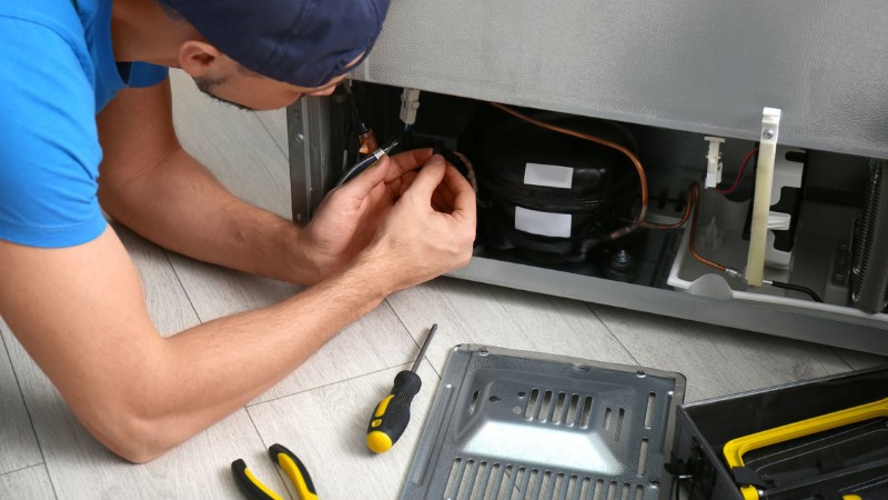 Sửa Tủ Đông Tại Nhà: 12 Lỗi Thường Gặp Và Cách Khắc Phục Hiệu Quả Sua-Tu-Dong-Tai-Nha-12-Loi-Thuong-Gap-Va-Cach-Khac-Phuc-Hieu-Qua-3