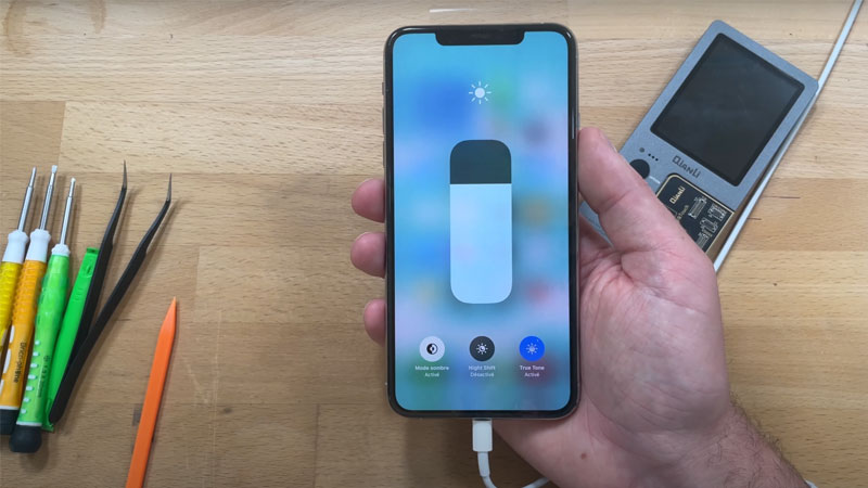 true-tone-iphone-la-gi-4