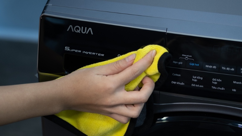 ve-sinh-may-giat-cua-ngang-4