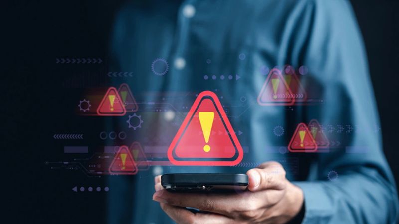 Google cấm 80.000 tài khoản