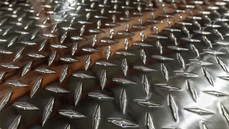 nguyen-lieu-chinh-dung-de-san-xuat-nhom-la-6