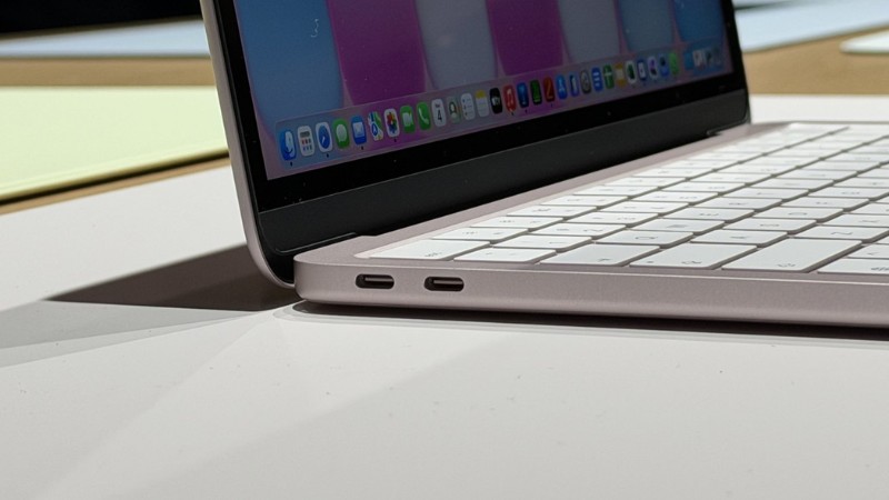 top-5-phu-kien-macbook-neo-nen-mua-kem-2026-3