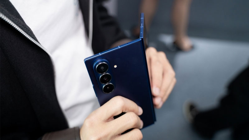 so-sanh-honor-magic-v5-vs-samsung-galaxy-z-fold7-2