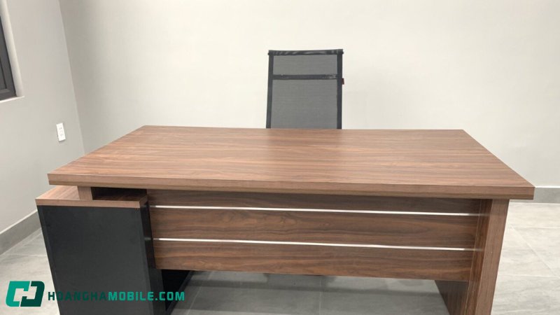 ban-lam-viec-lanh-dao-2