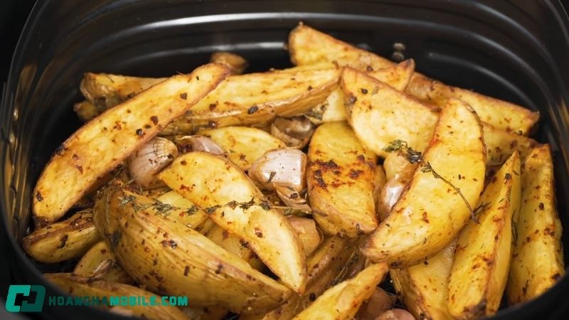 Hướng dẫn nướng khoai bằng nồi chiên không dầu tại nhà: Từ A-Z 23 cach nuong khoai bang noi chien khong dau 5