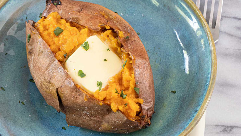 cach-nuong-khoai-lang-bang-noi-chien-khong-dau-5