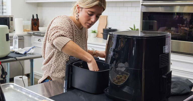 cach-su-dung-noi-chien-khong-dau-lan-dau