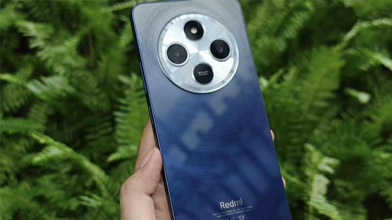 dien-thoai-choi-minecraft-pe-2