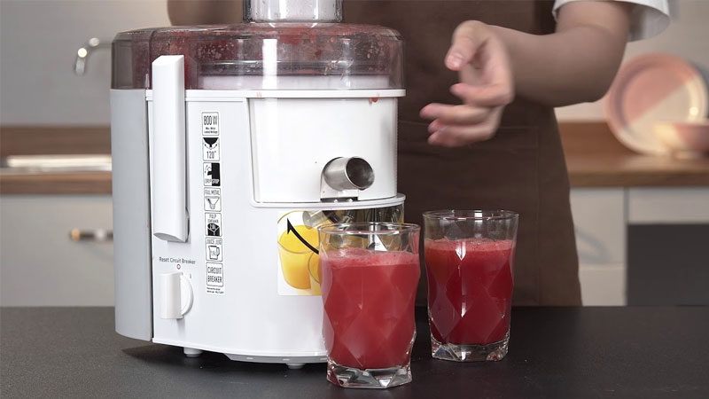 may-ep-trai-cay-panasonic-1