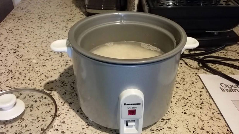 noi-com-dien-panasonic-1