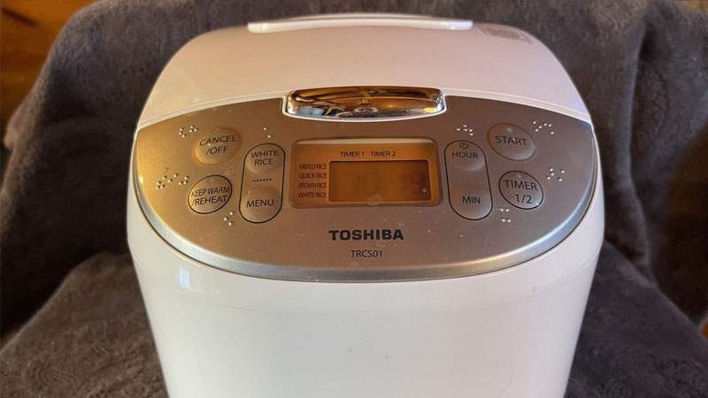 noi-com-dien-toshiba-1