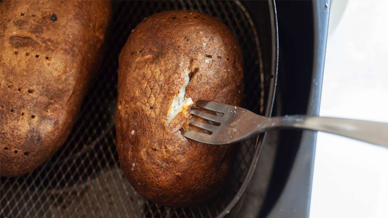 nuong-khoai-bang-noi-chien-khong-dau-2