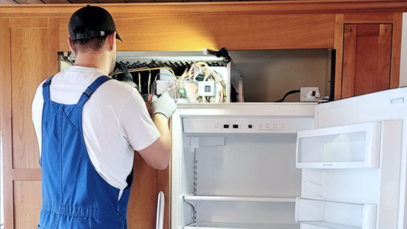 sua-tu-lanh-tai-nha-3