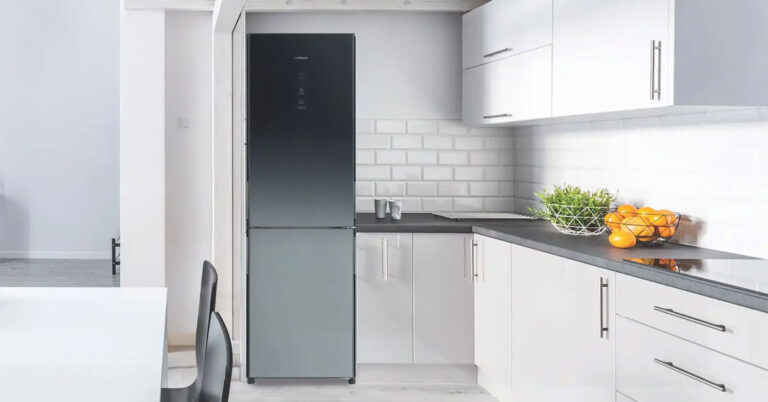 tu-lanh-hitachi-bao-loi-f012