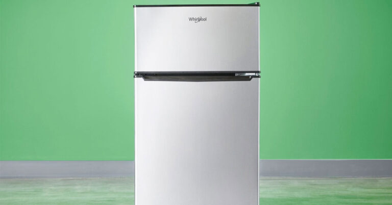 tu-lanh-mini-co-ngan-da