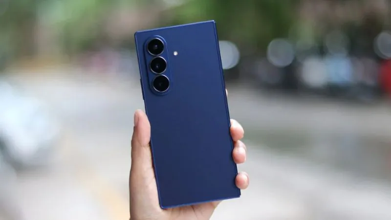 Samsung Galaxy Z Fold 8