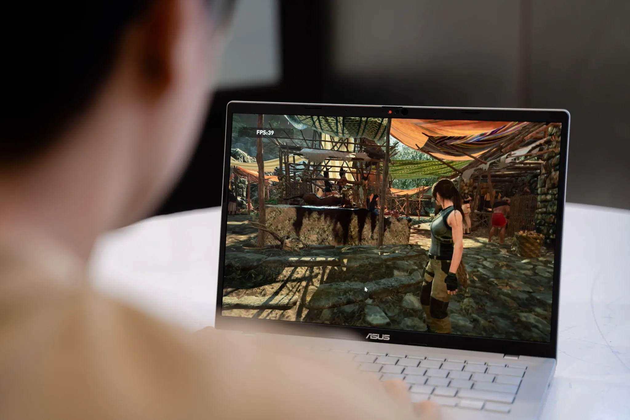 Khả năng chơi game là một trong số những hạn chế lớn nhất của laptop Snapdragon