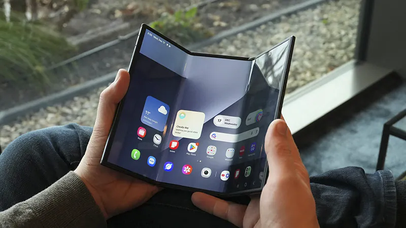 S-Pen-trong-Galaxy-Z-TriFold-2-3