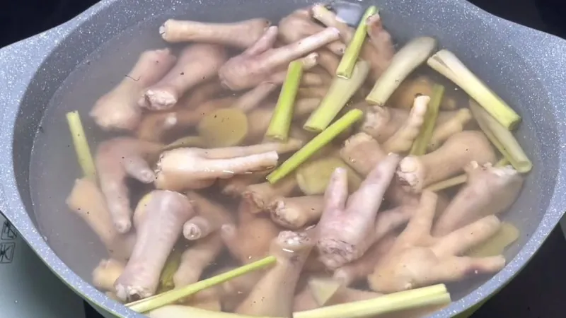 cach-lam-chan-ga-sot-thai-3