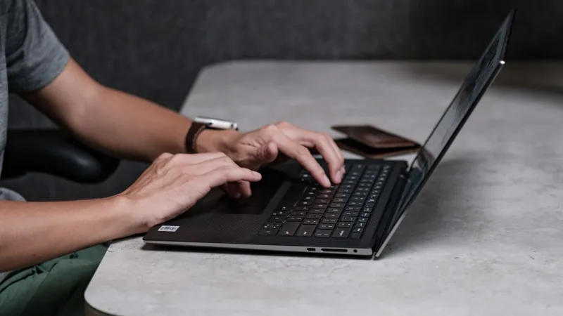 dell-precision-5550-4