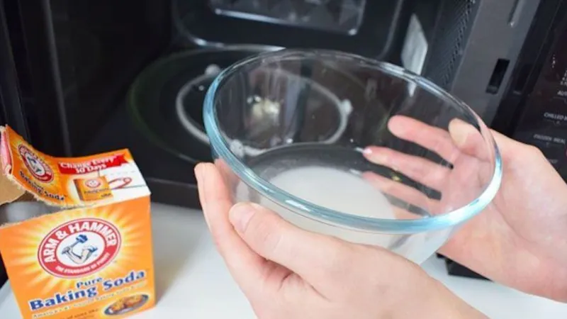 how-to-clean-a-microwave-3