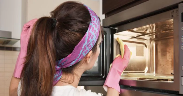 how-to-clean-a-microwave