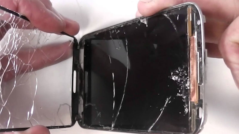 man-hinh-dien-thoai-samsung-chiem-tai-1