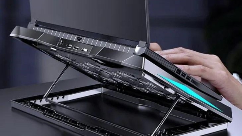 quat-tan-nhiet-laptop-6