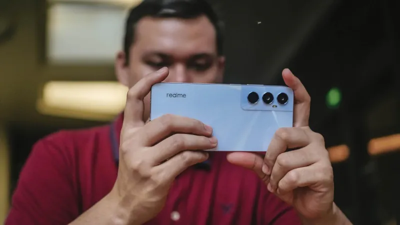 realme-c65-3