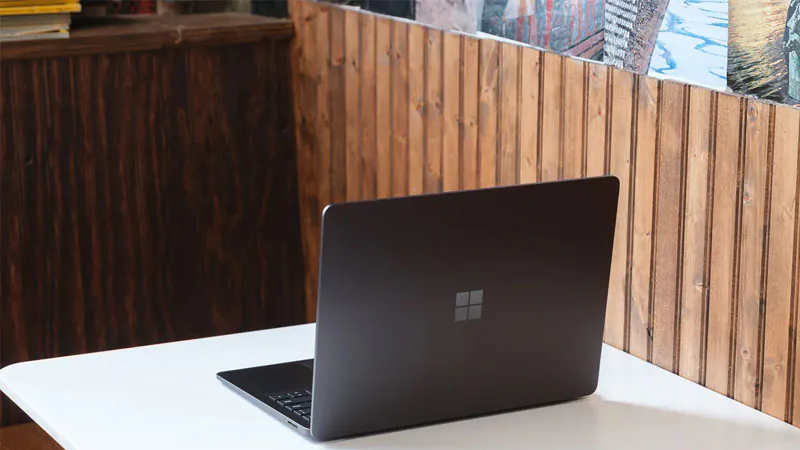 surface-laptop-7-2
