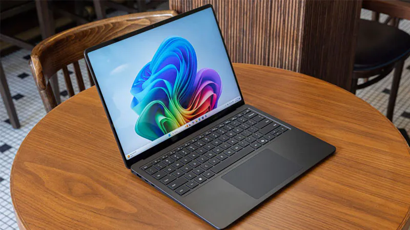 surface-laptop-7-4