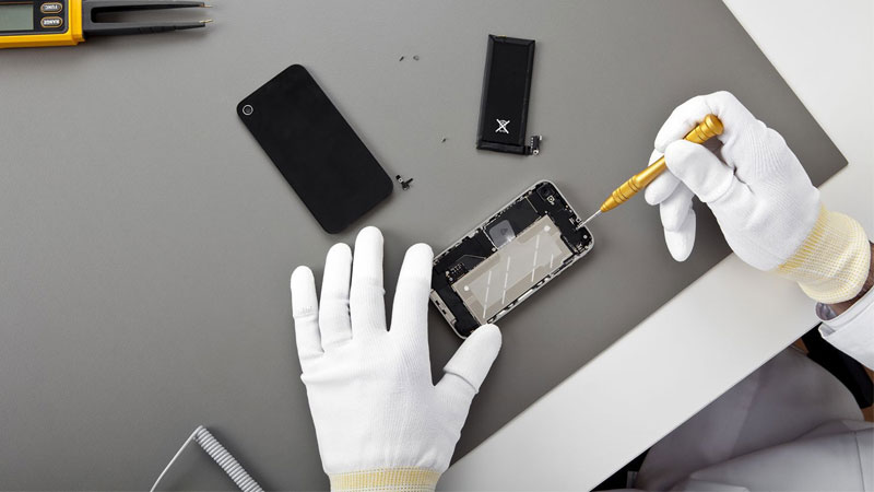 thay-pin-iphone-chinh-hang-3