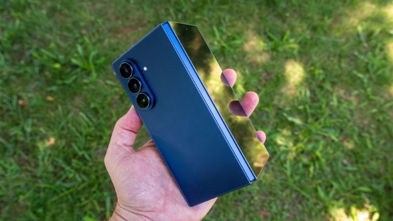 Galaxy Z Fold 8 phiên bản 'Wide'