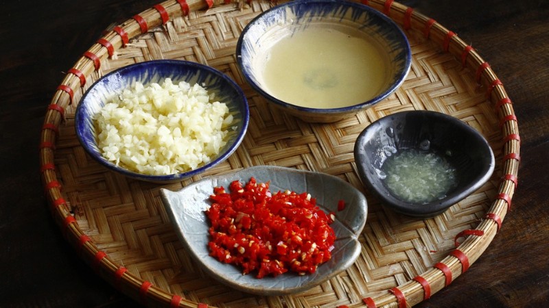 cach-lam-nuoc-mam-chua-ngot-1