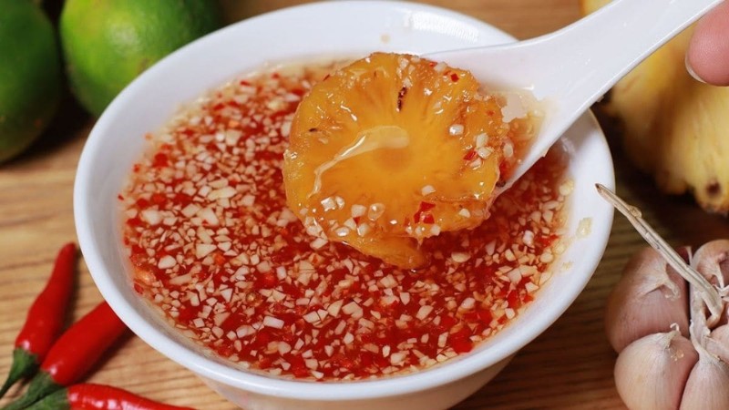 cach-lam-nuoc-mam-chua-ngot-3