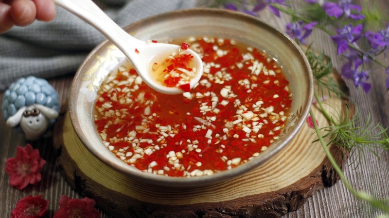 cach-lam-nuoc-mam-chua-ngot-5