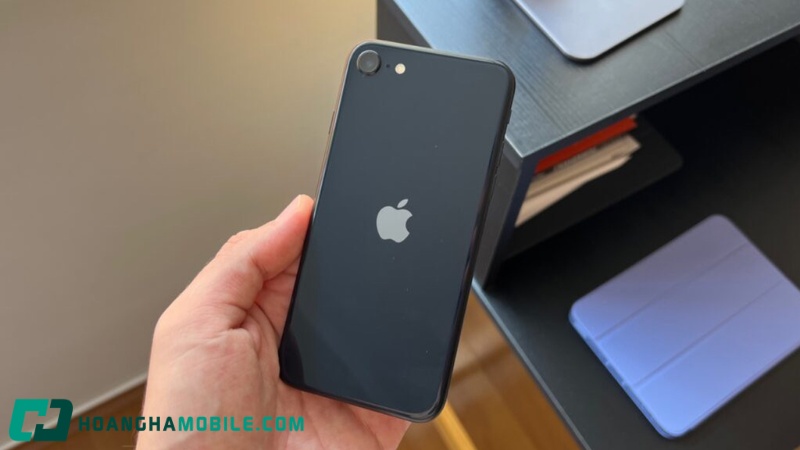 iphone-se-1st-generation-3