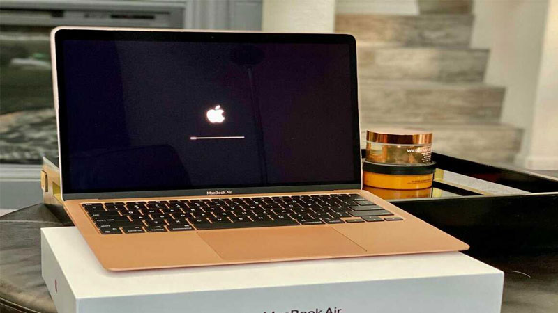 macbook-bi-treo-4