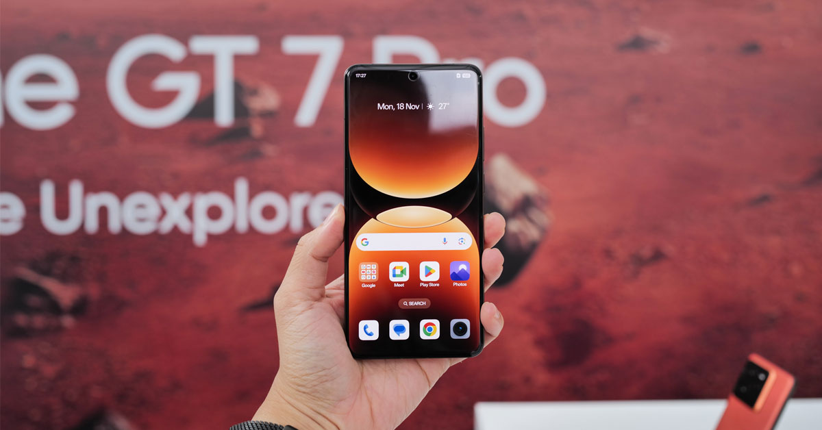 man-hinh-realme-gt7