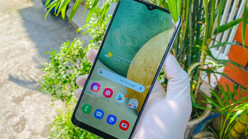man-hinh-samsung-galaxy-a12-1