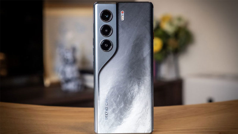 tecno-camon-40-pro-1